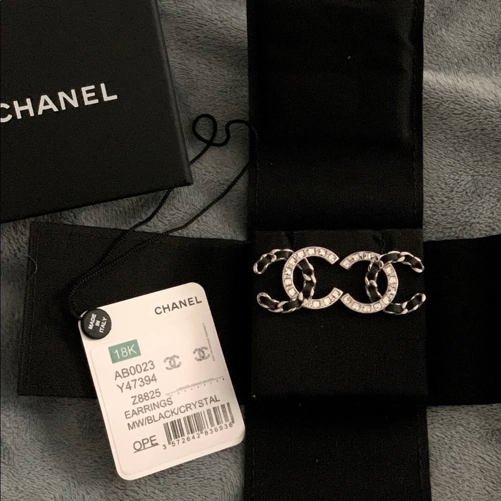CHANEL CC Baguette Crystal Earrings